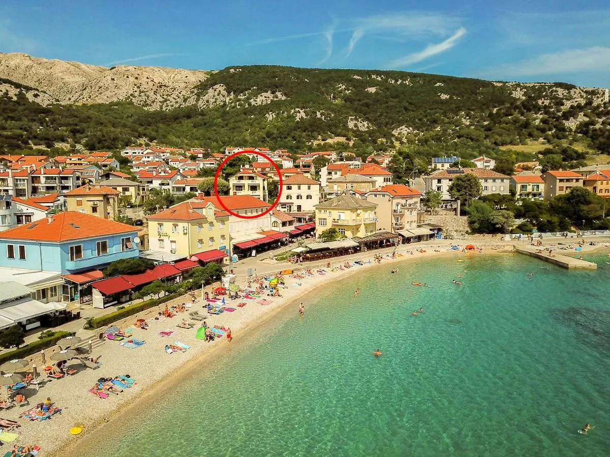 Studio Apartments Cavrak With Terrace Baška Kroatien