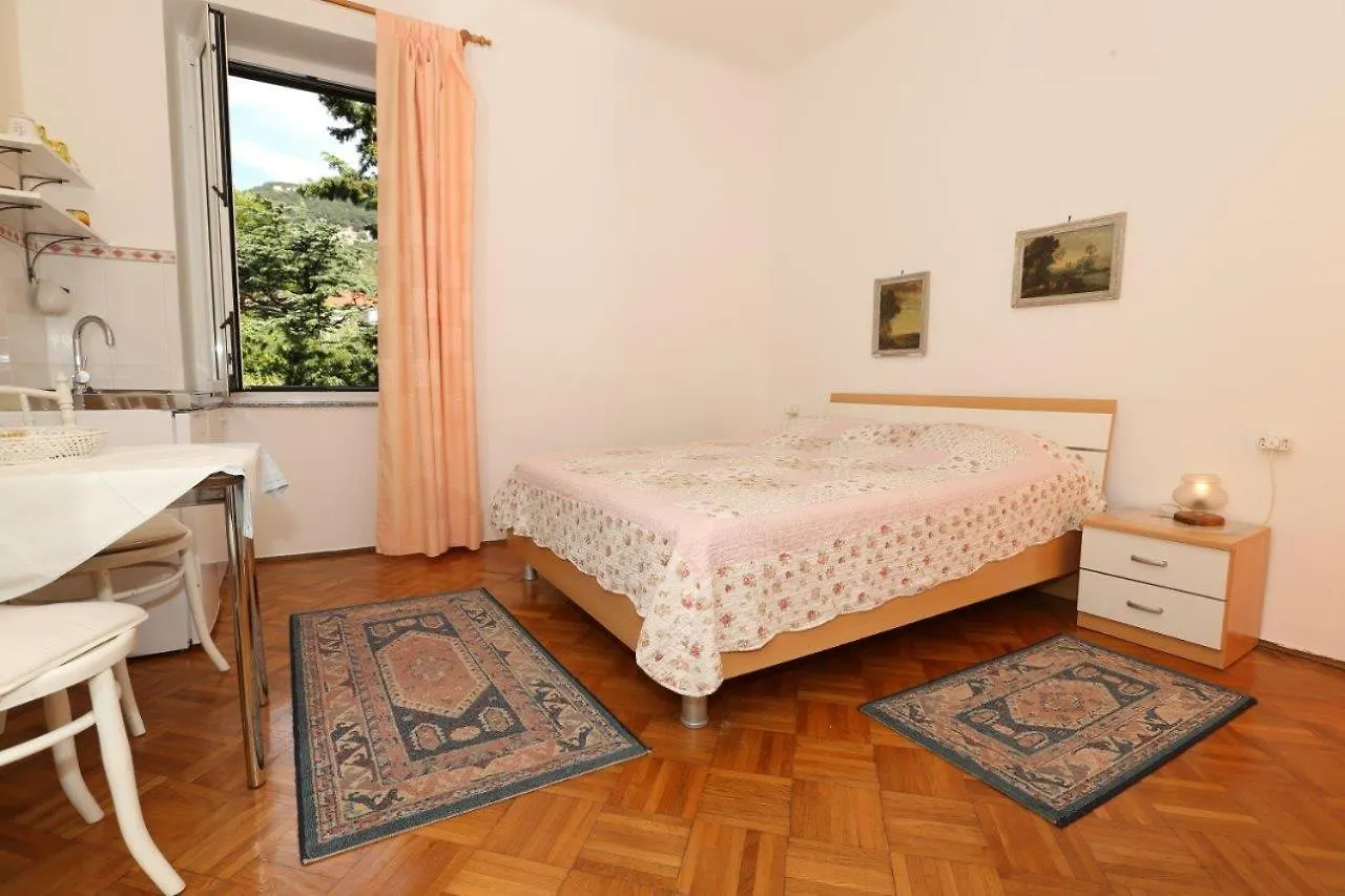 Gasthof Studio Apartments Cavrak With Terrace Baška
