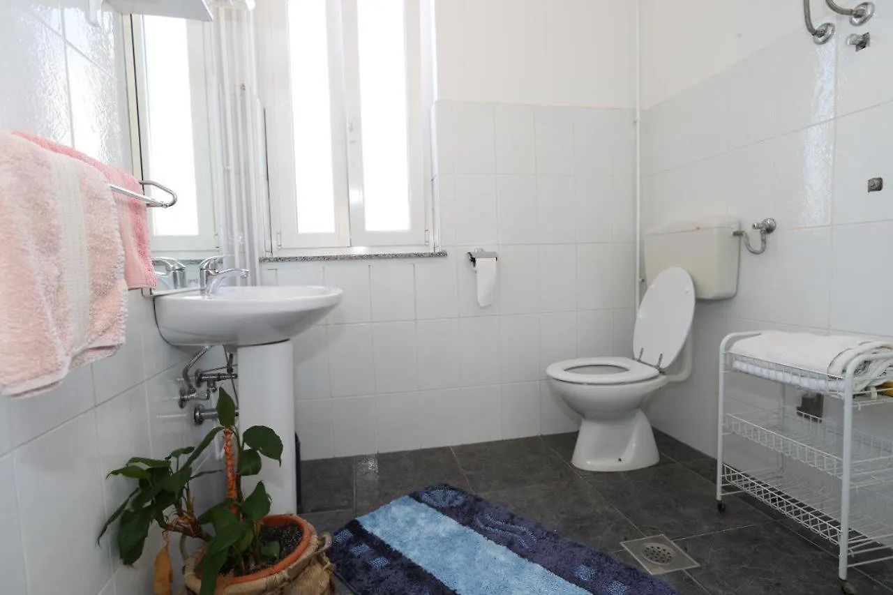 Studio Apartments Cavrak With Terrace Baška 0*,
