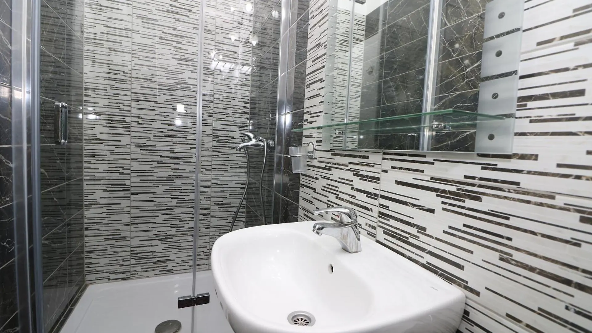 Studio Apartments Cavrak With Terrace Baška Kroatien