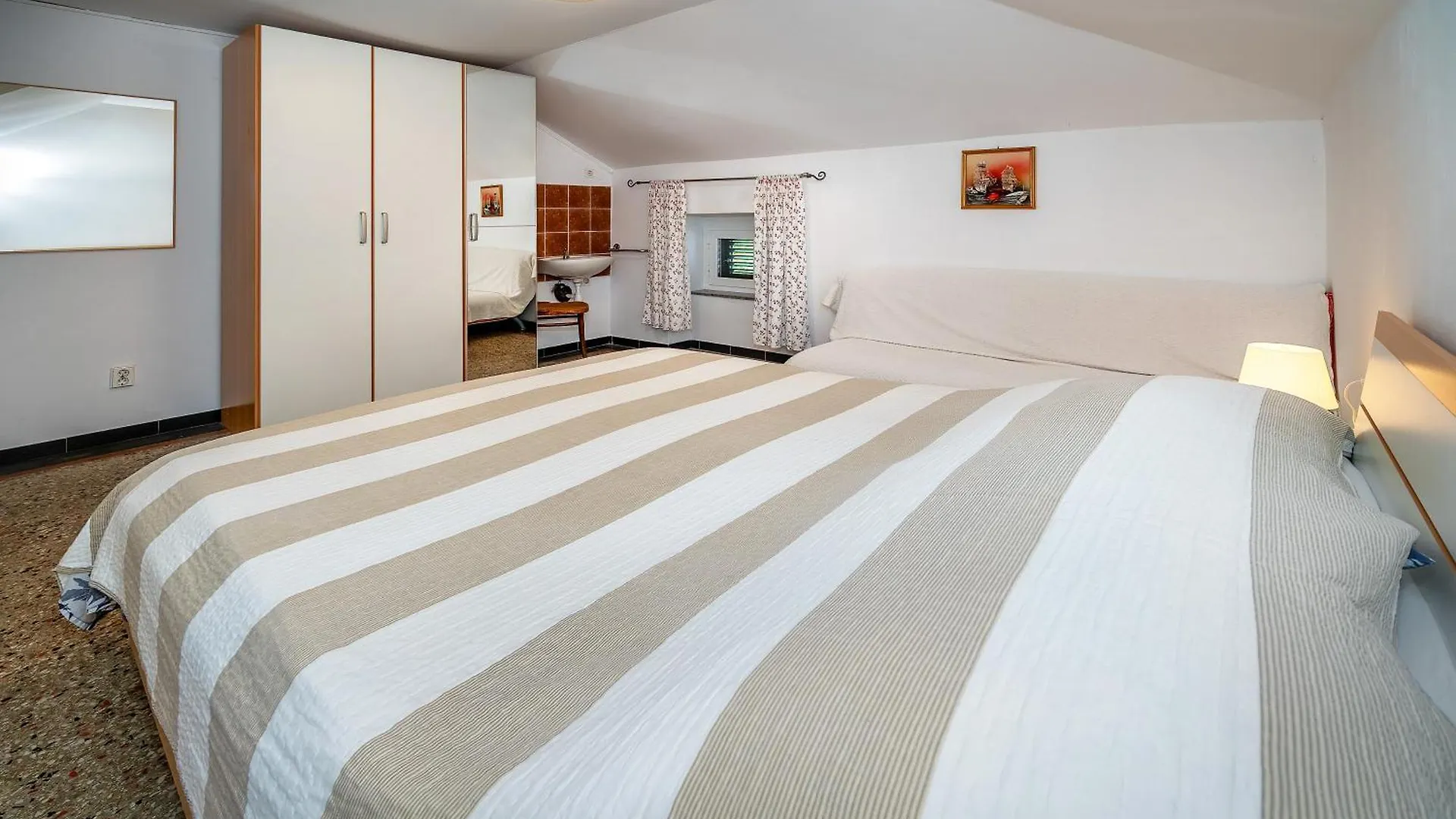Studio Apartments Cavrak With Terrace Baška 0*,