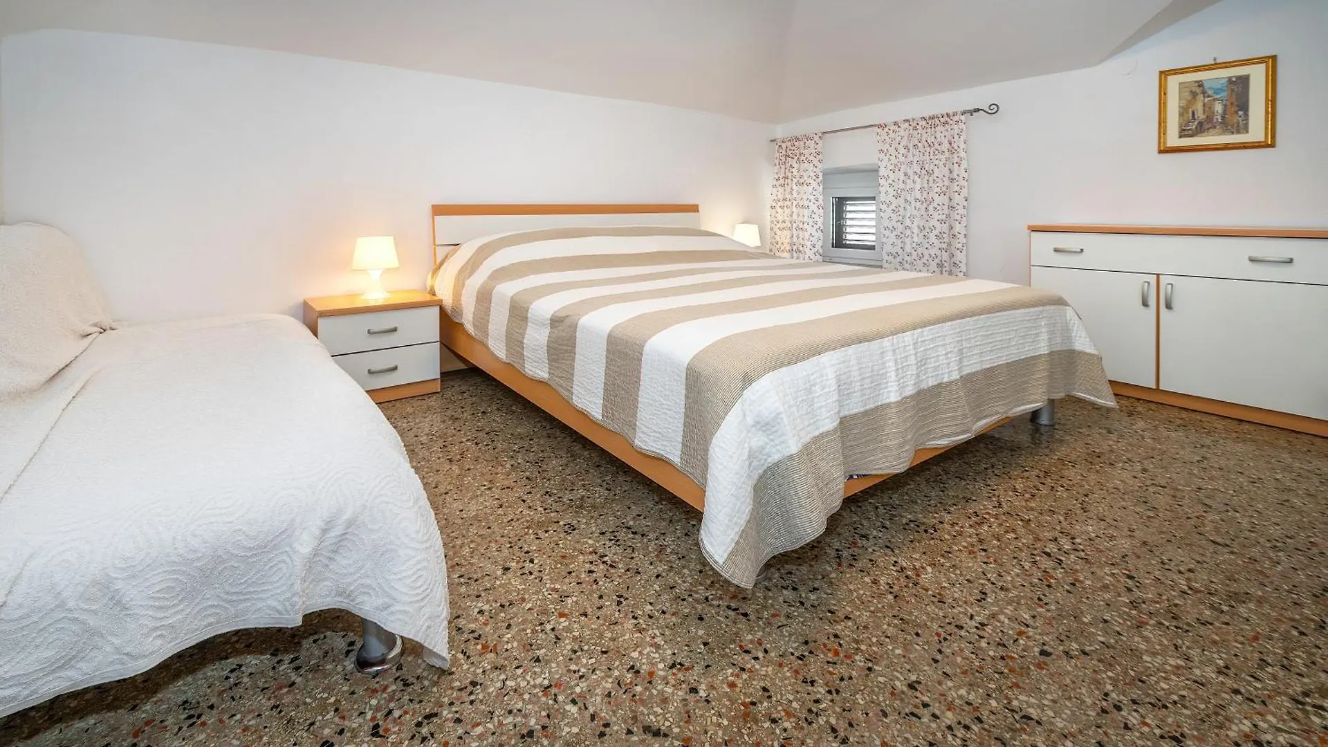 Studio Apartments Cavrak With Terrace Baška 0*,  Kroatien